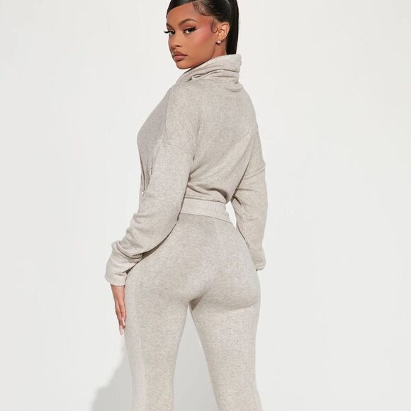 NWT Fashion Nova You Jogging Set - Size 1X - Picture 5 of 6